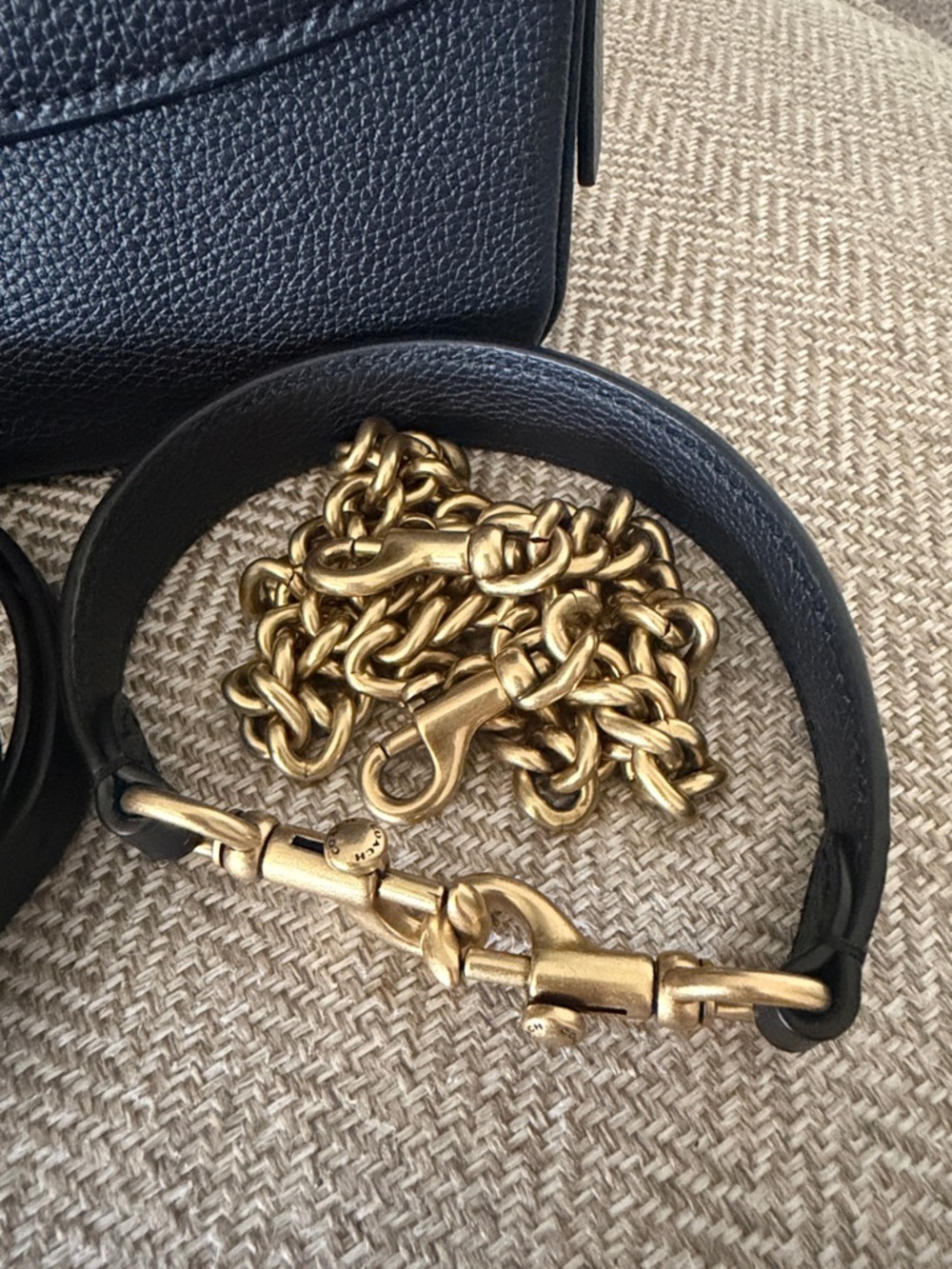 Coach Cassie Leather Crossbody Bag 19 - Picture 6 of 13